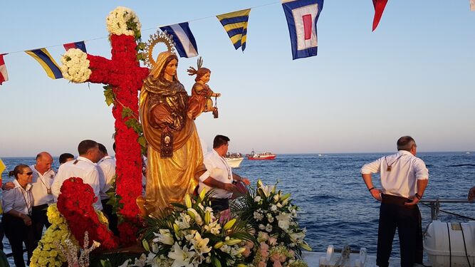 Dia de la Virgen del Carmen barco Mar Serena
